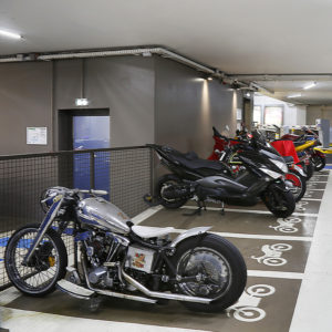 pochoir moto parking